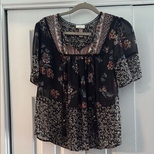 Knox Rose Black Short Sleeve Ruffled Blouse